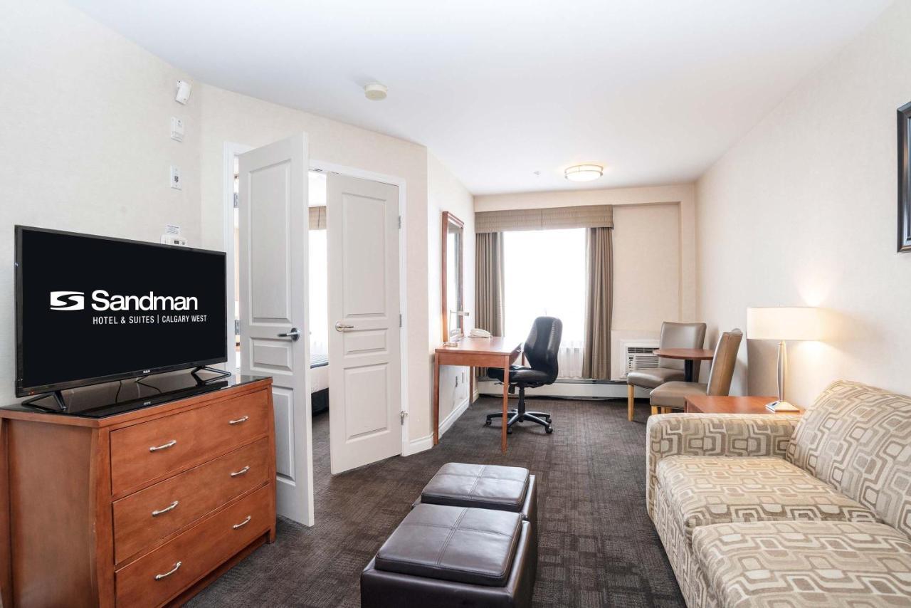Sandman Hotel & Suites Calgary West Esterno foto