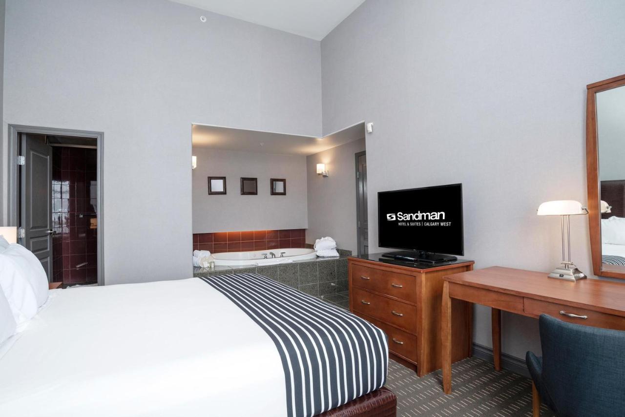 Sandman Hotel & Suites Calgary West Esterno foto