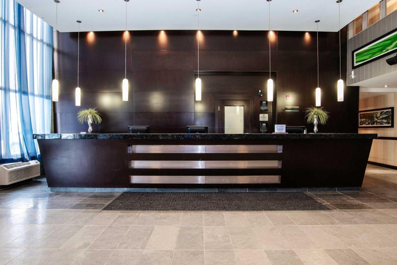 Sandman Hotel & Suites Calgary West Esterno foto