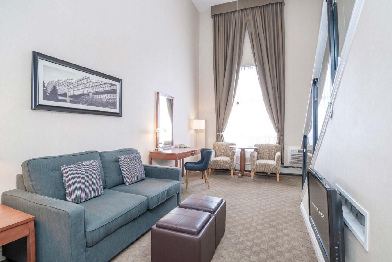 Sandman Hotel & Suites Calgary West Esterno foto