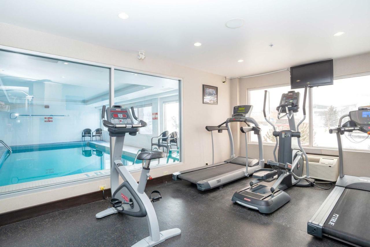 Sandman Hotel & Suites Calgary West Esterno foto